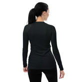 Detailed look at Sonic Pulse women's rash guard material.